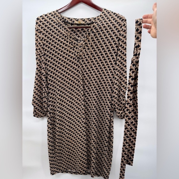 Spense Dresses & Skirts - Spense Beautiful Chain Dress With Belt Size 6